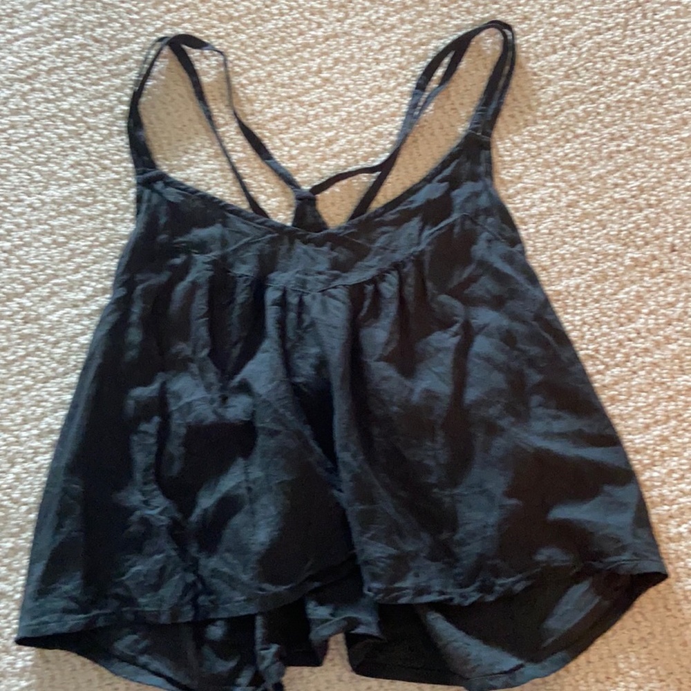 Black crop top
